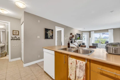 Kitchen Photo of 403 7088 Mont Royal Square, Vancouver, BC