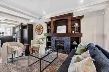 Dining Area Photo of 108 3416 Roxton Avenue, Coquitlam, BC