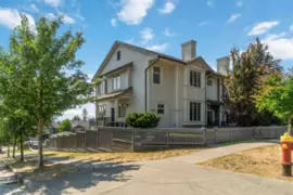 108 3416 Roxton Avenue, Coquitlam, BC