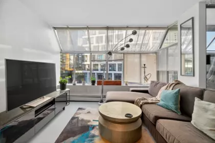 Living Room Photo of 902 950 Drake Street, Vancouver, BC