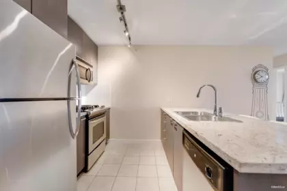 1903 6688 Arcola Street, Burnaby, BC, Burnaby — Apartment/Condo for sale