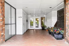 102 1424 Martin Street, White Rock, BC