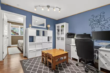 Kitchen Island Photo of 6041 183a Street, Surrey, BC