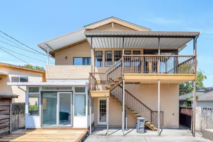 Hot Tub / Spa Photo of 2718 W 19th Avenue, Vancouver, BC