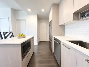 Kitchen Island Photo of 2606 518 Clarke Road, Coquitlam, BC