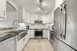 109 5835 Hampton Place, Vancouver, BC