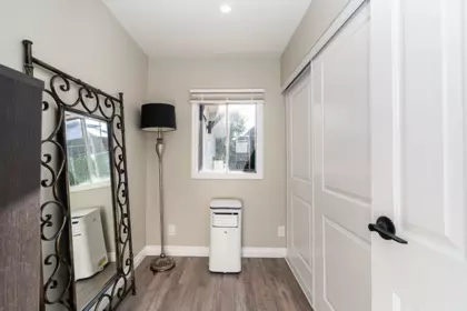 Entry Foyer Photo of 80 5742 Unsworth Road, Chilliwack, BC