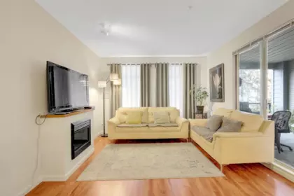 Family Room Photo of 229 15380 102a Avenue, Surrey, BC