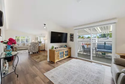 Hallway Photo of 3 27111 Avenue, Langley, BC