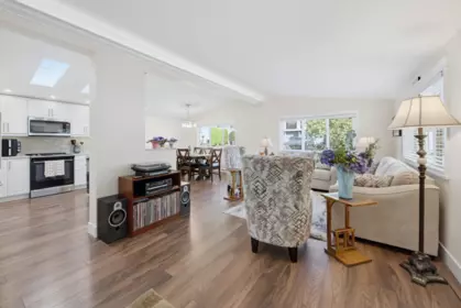 Kitchen Island Photo of 3 27111 Avenue, Langley, BC