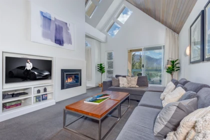 204 4865 Painted Cliff Road, Whistler, BC, Whistler — Townhouse for sale