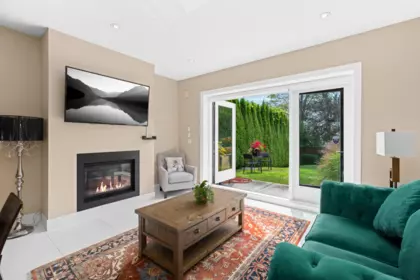 Swimming Pool Photo of 2512 Palmerston Avenue, West Vancouver, BC