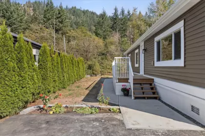 Garden / Landscaping Photo of 50 65367 Kawkawa Lake Road, Hope, BC