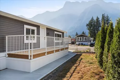 Outdoor Patio Photo of 50 65367 Kawkawa Lake Road, Hope, BC