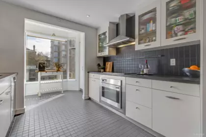 Family Room Photo of 401 2628 Ash Street, Vancouver, BC
