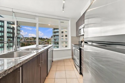 Kitchen Island Photo of 2106 892 Carnarvon Street, New Westminster, BC