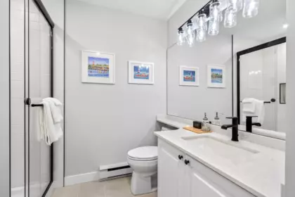 Hallway Photo of 419 2970 Princess Crescent, Coquitlam, BC