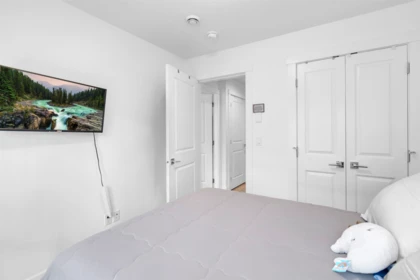 Basement Recreation Room Photo of 42 16433 19 Avenue, Surrey, BC