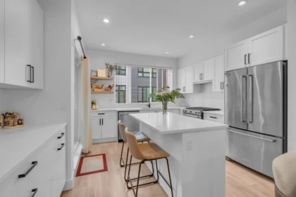 Breakfast Nook Photo of 42 16433 19 Avenue, Surrey, BC