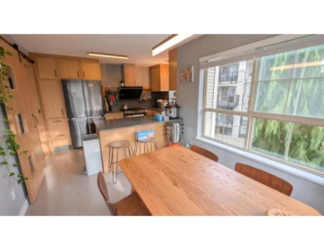 Dining Area Photo of 210 2958 Silver Springs Boulevard, Coquitlam, BC