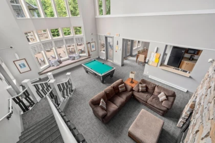 Hallway Photo of 210 2958 Silver Springs Boulevard, Coquitlam, BC
