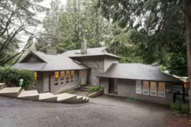 6780 Marine Drive, West Vancouver, BC