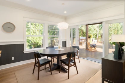 Dining Area Photo of 351 Salal Road, Bowen Island, BC
