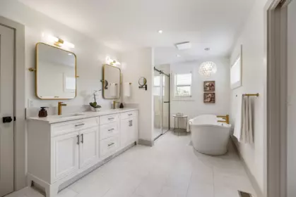 Hallway Photo of 2416 256 Street, Langley, BC