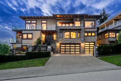 1117 Parker Street, White Rock, BC, White rock — Single Family Residence for sale