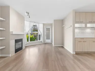 219 8480 Granville Avenue, Richmond, BC, Richmond — Apartment/Condo for sale
