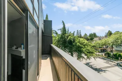 204 7300 Moffatt Road, Richmond, BC, Richmond — Apartment/Condo for sale