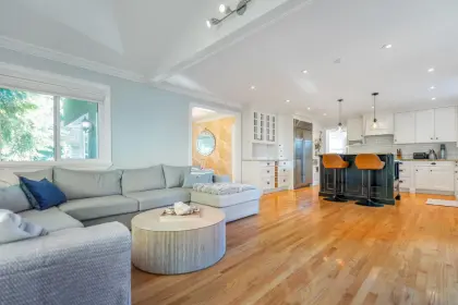 3948 Sharon Place, West Vancouver, BC, West vancouver — Single Family Residence for sale
