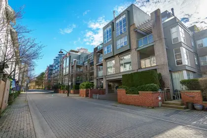 313 2288 Marstrand Avenue, Vancouver, BC, Vancouver — Apartment/Condo for sale