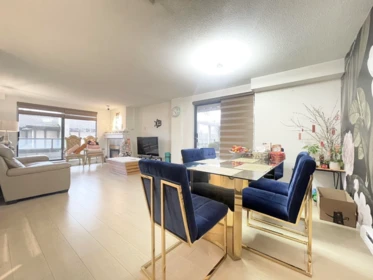302 6611 Cooney Road, Richmond, BC, Richmond — Apartment/Condo for sale