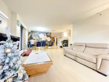 302 6611 Cooney Road, Richmond, BC, Richmond — Apartment/Condo for sale