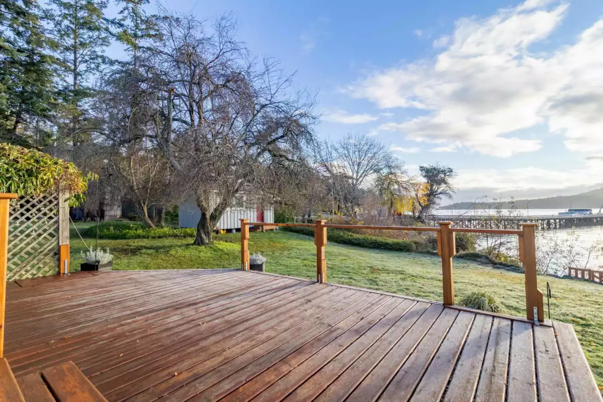 Hot Tub / Spa Photo of 73 Madrona Road, Galiano Island, BC