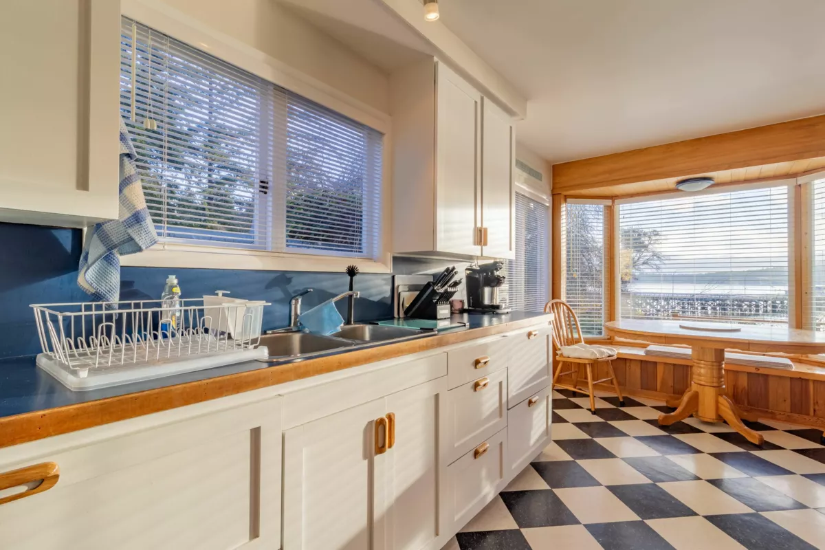Mudroom Photo of 73 Madrona Road, Galiano Island, BC