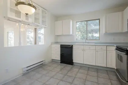 302 15440 Vine Avenue, White Rock, BC, White rock — Apartment/Condo for sale