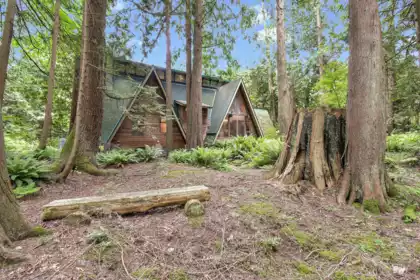 Garden / Landscaping Photo of 2845 132 Street, Surrey, BC