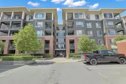 301 33540 Mayfair Avenue, Abbotsford, BC, Abbotsford — Apartment/Condo for sale