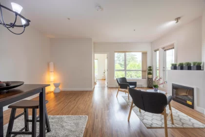 305 7655 Edmonds Street, Burnaby, BC, Burnaby — Apartment/Condo for sale