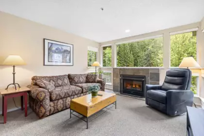 303/304 4905 Spearhead Place, Whistler, BC, Whistler — Apartment/Condo for sale