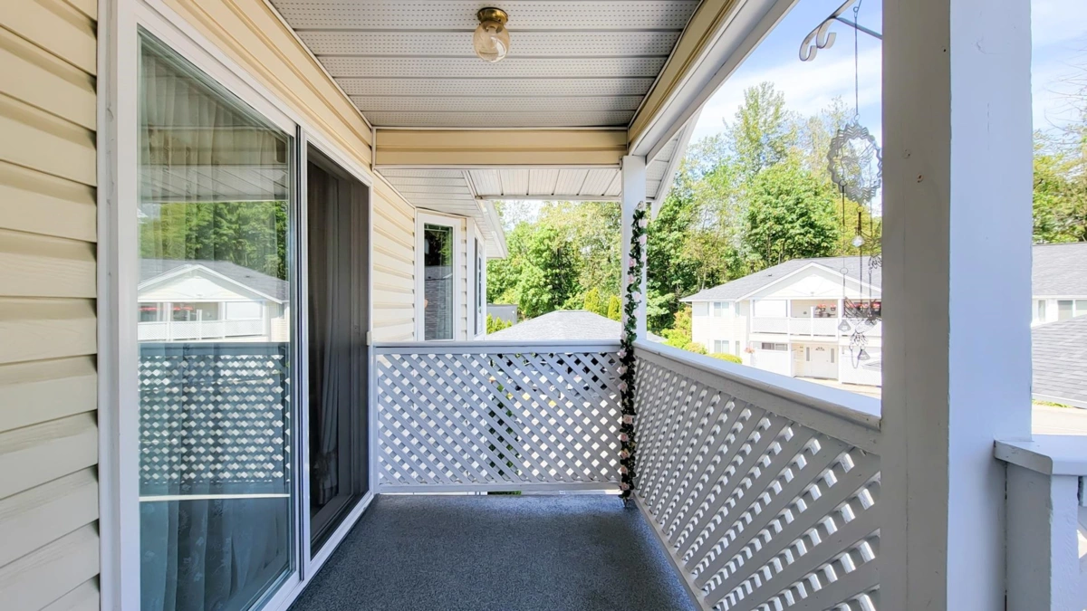 Guest Bathroom Photo of 12 20799 119 Avenue, Maple Ridge, BC