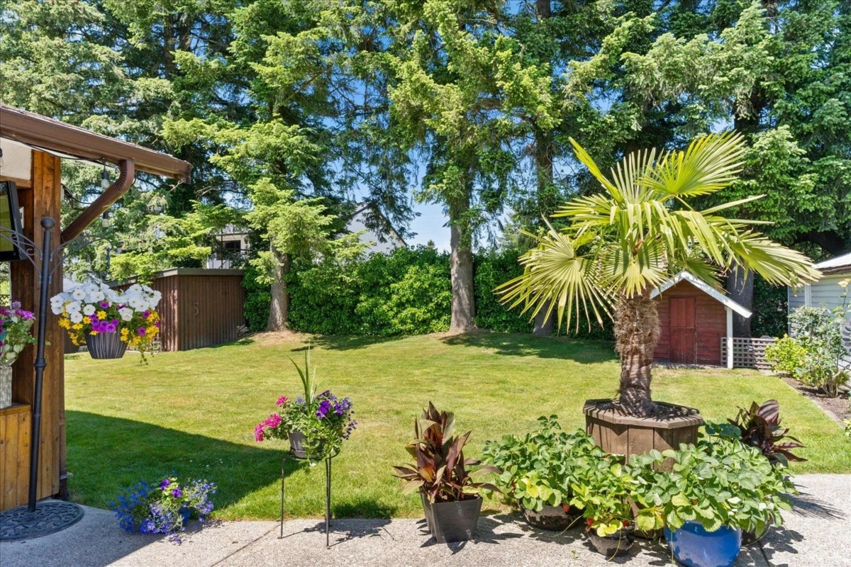 Backyard Photo of 26537 28b Avenue, Langley, BC