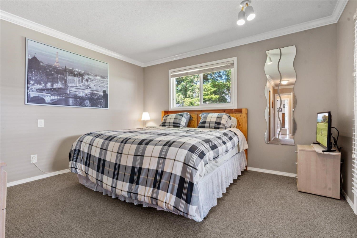 Mudroom Photo of 26537 28b Avenue, Langley, BC