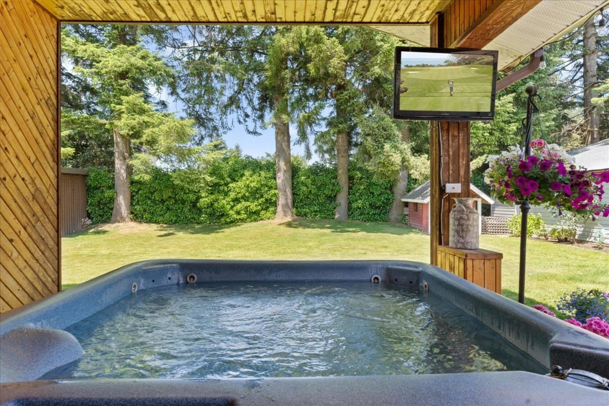 Outdoor Deck Photo of 26537 28b Avenue, Langley, BC