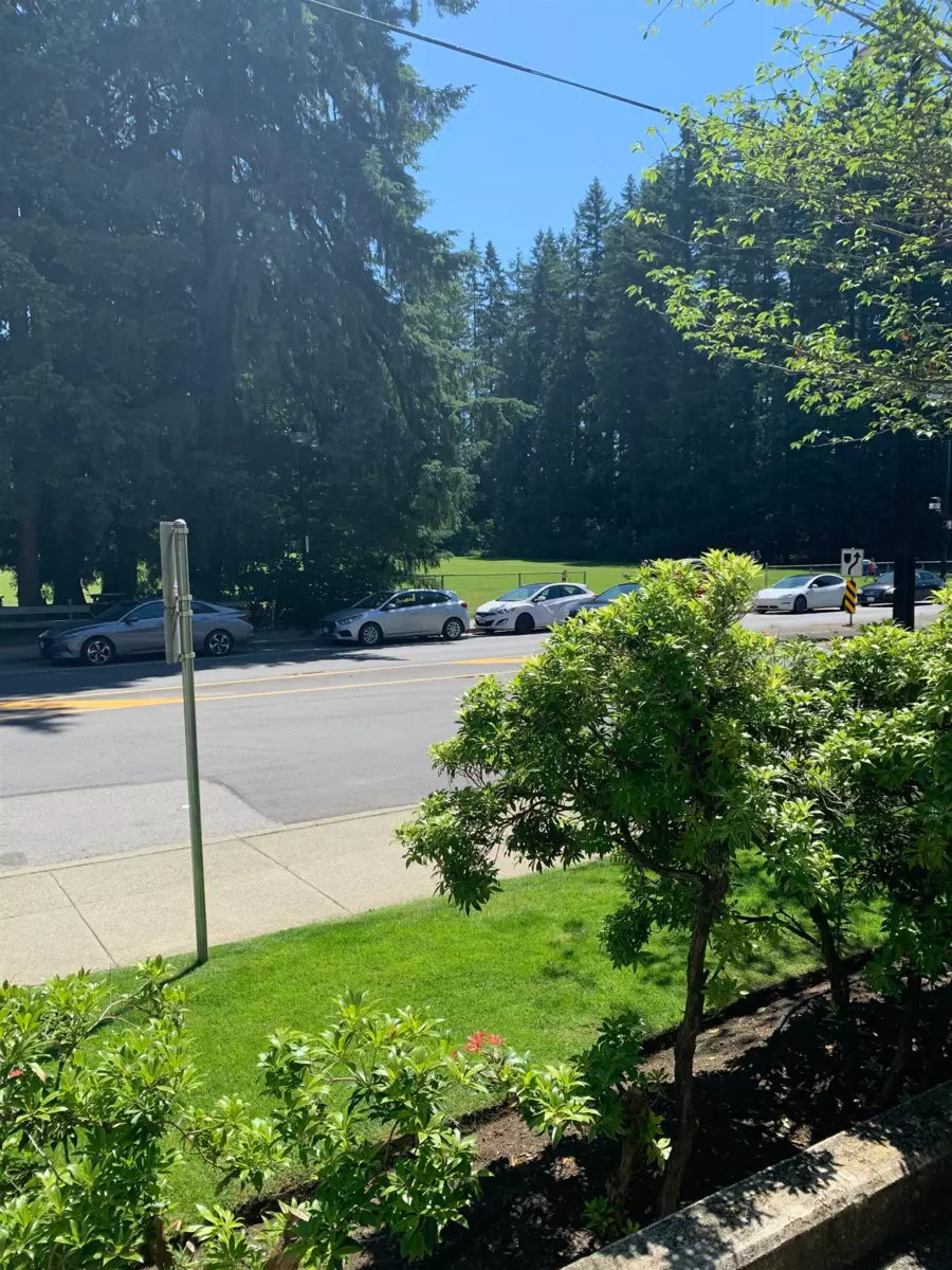 Entry Foyer Photo of 215 1148 Westwood Street, Coquitlam, BC