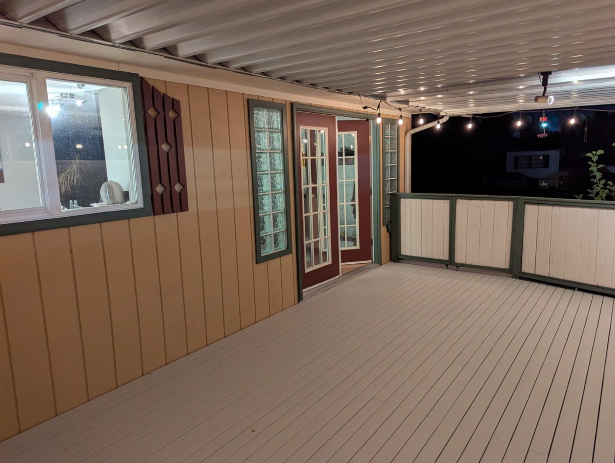 Hot Tub / Spa Photo of 1 201 Cayer Street, Coquitlam, BC