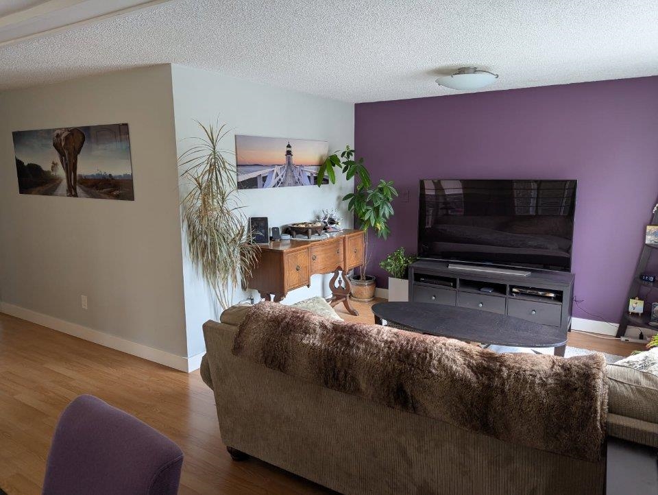 Kitchen Photo of 1 201 Cayer Street, Coquitlam, BC