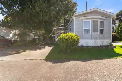 17 6338 Vedder Road, Chilliwack, BC, Chilliwack — Manufactured Home for sale